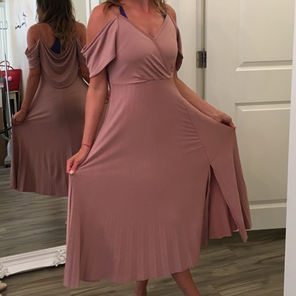 beautiful new mid length dress